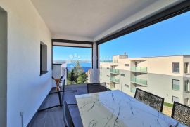 CRIKVENICA ,PENTHOUSE 3S+DB,VELIKA GARAŽA, Crikvenica, Appartamento