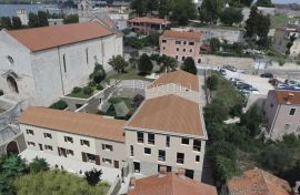 Projekt za heritage hotel u povijesnoj jezgri Pule s postojećim objektom, Pula, Σπίτι