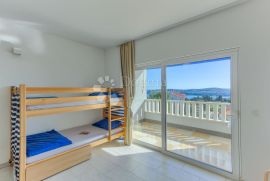 TROGIR-SEGET DONJI MINI HOTEL S MOGUĆNOSTI GRADNJE JOŠ JEDNOG SLIČNOG OBJEKTA !!!, Seget, Immobili commerciali