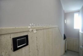 Predivan penthouse u centru Dugog Sela, Dugo Selo, Appartement