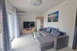 BRIBIR - APARTMAN 1 S BAZENOM, Vinodolska Općina, Kвартира