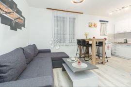 Istra - kuća s 5 apartmana u blizini Poreča, Poreč, Ev