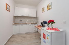 Istra - kuća s 5 apartmana u blizini Poreča, Poreč, Ev