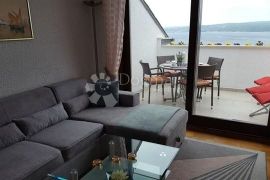 ODLIČNA APARTMANSKA KUĆA U DRAMLJU, Crikvenica, Σπίτι