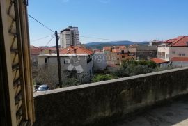 ŠIBENIK, dva stana u centru sa pogledom na more, Šibenik, Appartment