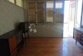 ŠIBENIK, dva stana u centru sa pogledom na more, Šibenik, Appartment