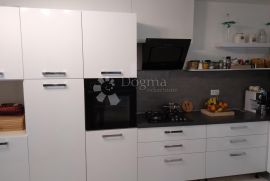 Sunčani, veliki stan u prizemlju, Rovinj, Apartamento