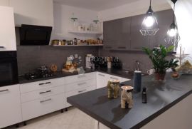 Sunčani, veliki stan u prizemlju, Rovinj, Apartamento