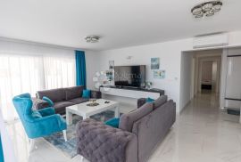 LUKSUZNA novogradnja Crikvenica 30m od mora, Crikvenica, Wohnung