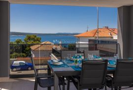 LUKSUZNA novogradnja Crikvenica 30m od mora, Crikvenica, Wohnung