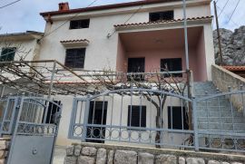 Kuća sa potencijalom, Senj, Maison