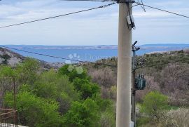 Kuća sa potencijalom, Senj, Ev