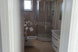 APARTMAN S BAZENOM MALINSKA, Malinska-Dubašnica, Appartement