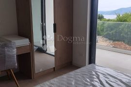 OTOK KRK - MODERNA VILA S BAZENOM I POGLEDOM NA MORE, Krk, Σπίτι