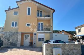 BILICE (ŠIBENIK) –APARTMANSKA KUĆA 100 M OD MORA, Šibenik - Okolica, Maison