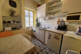 Rovinj - stan u staroj jezgri grada, Rovinj, Apartamento