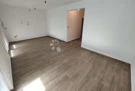 TROGIR-PENTHOUSE S ČAROBNIM POGLEDOM S50, Trogir, Appartamento