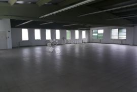 Poslovni prostor za najam,600m²,Osijek,Ind.zona, Osijek, Propiedad comercial