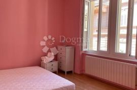 Stan 110 m2,  Opatija , centar, Opatija, Appartement