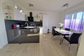 NAJAM - KOSTRENA DELUX, Kostrena, Appartment