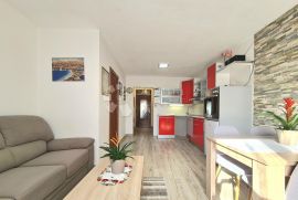 Umag, stan nadomak centra i 200m od mora, Umag, Appartment