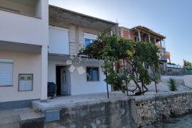 ČIOVO (ARBANIJA) - KUĆA ZA RENOVACIJU BLIZU MORA, Trogir - Okolica, Σπίτι