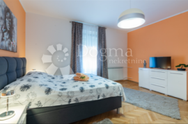 OPATIJA,  2S+DB stan sa okućnicom i garažom, Opatija, Apartamento