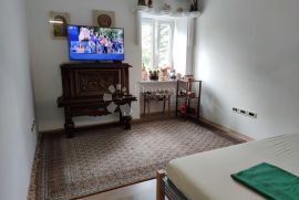 Potpuno renoviran stan za najam blizu centra, Rijeka, Appartment