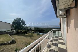 Villa 700m2 sa bazenom i teniskim terenom, Crikvenica, Ev