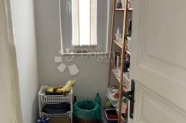 Gospodski stan u očuvanoj zgradi, Rijeka, Appartement