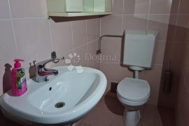 Komforan apartman u centru, Novi Vinodolski, Apartamento