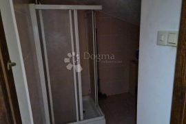 Komforan apartman u centru, Novi Vinodolski, Apartamento