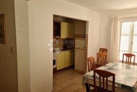 Komforan apartman u centru, Novi Vinodolski, Apartamento