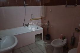 Komforan apartman u centru, Novi Vinodolski, Apartamento