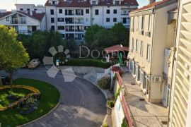 Komforan apartman u centru, Novi Vinodolski, Apartamento