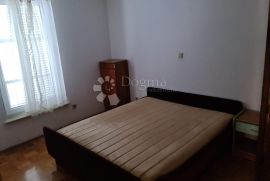 Komforan apartman u centru, Novi Vinodolski, Apartamento