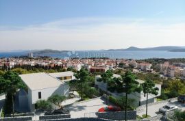 VODICE VILA U IZGRADNJI V1, Vodice, Дом