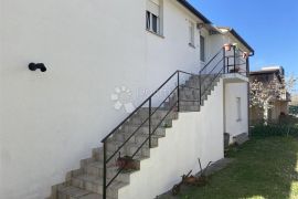 Apartmanska kuća, Novigrad, Novigrad, Casa