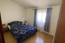 Apartmanska kuća, Novigrad, Novigrad, Casa