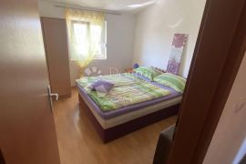 Apartmanska kuća, Novigrad, Novigrad, Casa