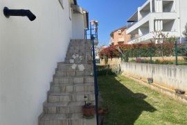 Apartmanska kuća, Novigrad, Novigrad, Casa