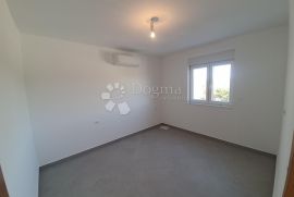 PRIMOŠTEN NOVOGRADNJA STAN S2 U PRIZEMLJU, Primošten, Appartment