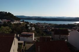 ŠIBENIK KUĆA SA PREKRASNIM POGLEDOM -  METERIZE, Šibenik, Σπίτι