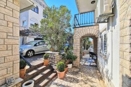 Apartmanska villa u Selcu, Crikvenica, House