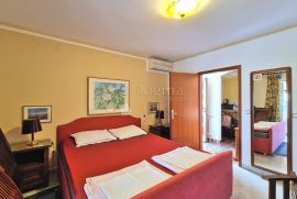 Apartmanska villa u Selcu, Crikvenica, House