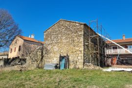 Istria - starina u srcu Istre s okućnicom, Cerovlje, Maison