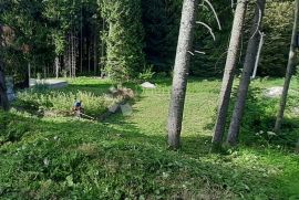 Građevinski teren sa započetom gradnjom, Ogulin, أرض