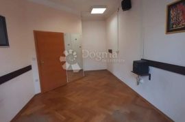 Centar -64m2,ulica Dolac, Rijeka, Commercial property