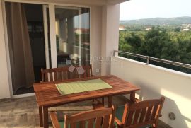 ROGOZNICA APARTMANSKA VILA S BAZENOM NA ODLIČNOJ LOKACIJI, Rogoznica, Casa