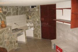 ROGOZNICA PREKRASNA VILA S BAZENOM PRVI RED DO MORA, Rogoznica, Haus